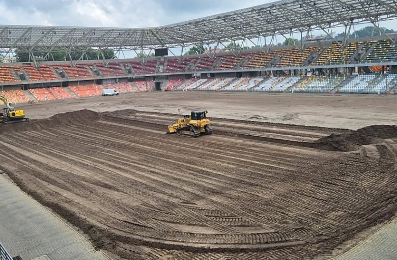 Rozpoczęła się wymiana murawy na Stadionie Miejskim!