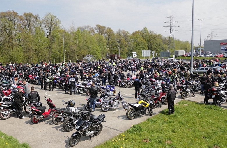 Setki motocyklistów rozpoczęło sezon!