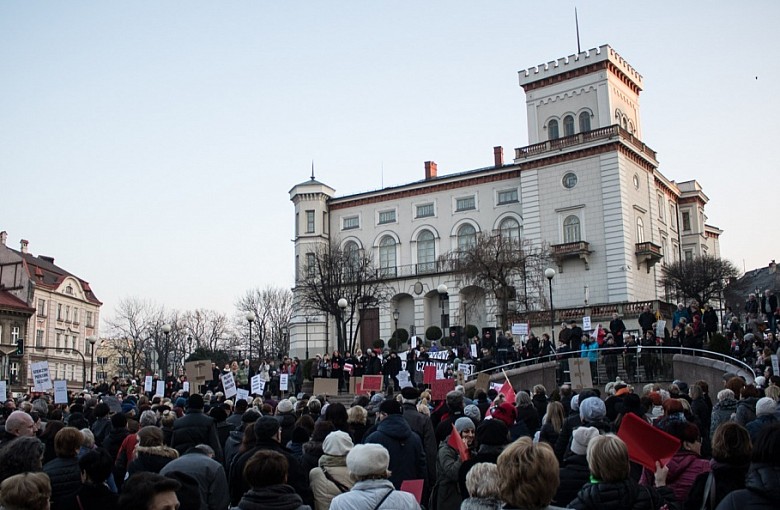 Antyrasistowska mobilizacja w Bielsku-Białej. „Musimy działać”