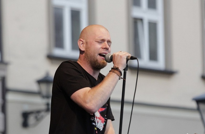 Na początek Black Bee