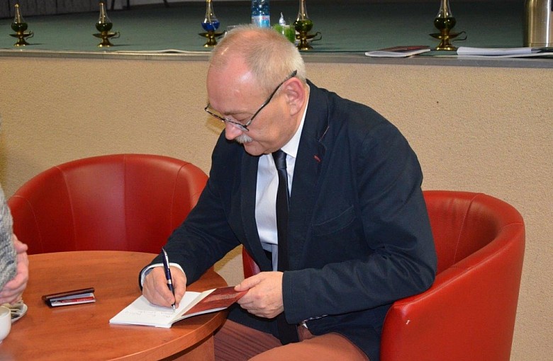Pod dziką czereśnią