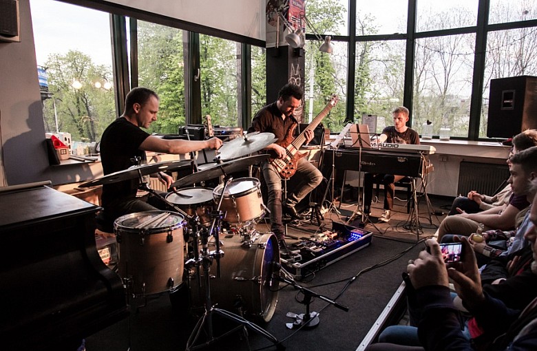 Muzyka w Aquarium