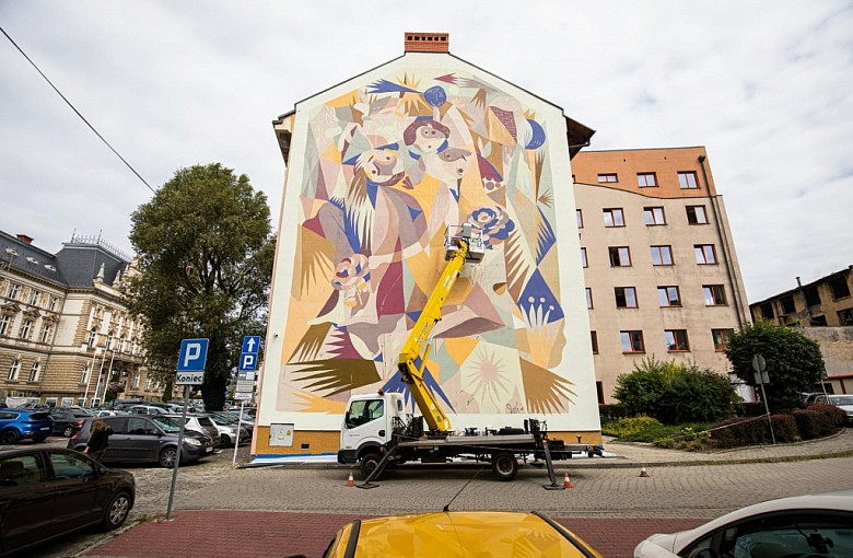 Mural w sercu dwumiasta