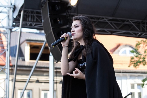 99fae27e894d9e4acb92ecfb537bea