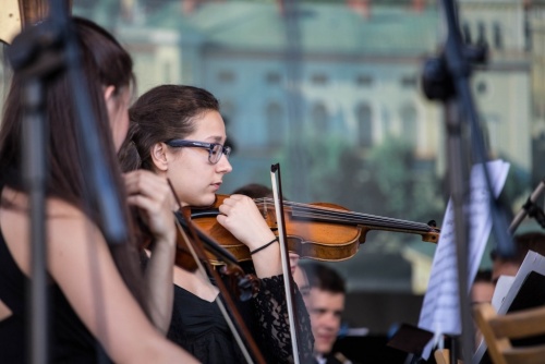 99fae27e894d9e4acb92ecfb537bea