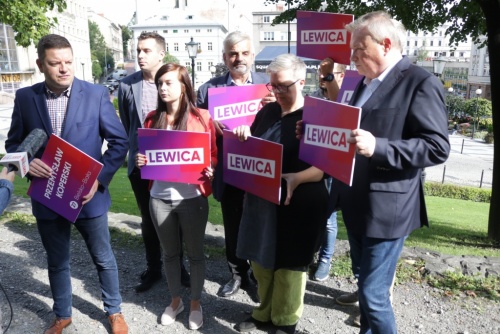 b706aac2c42eb55aadd4a5e3ba98ed