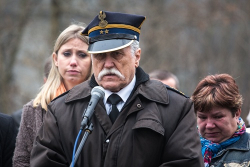 52b1f890c2a39548d3078bb58b44a3