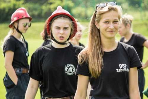 d893dc2a91c729e3e3cf15d21f65dd