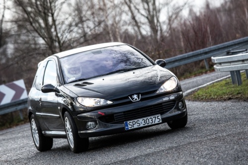 77481d8ca2960415bd6813666b42b5