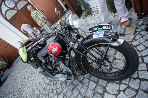 ef42dc0cb73620292ae40842022bdc