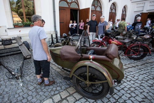 6f586eed7f5562b5680f936930614f