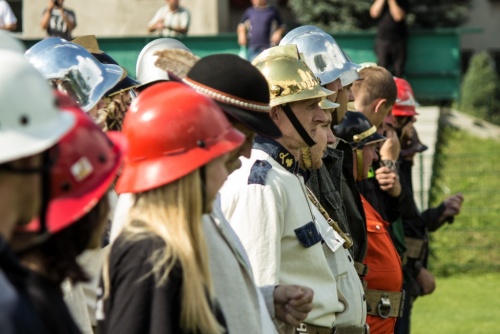 d893dc2a91c729e3e3cf15d21f65dd