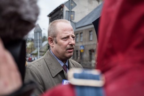 b98f01afccc7483e9ec9d683931562