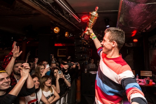 06dd18ab7dc6611afbdac008811158