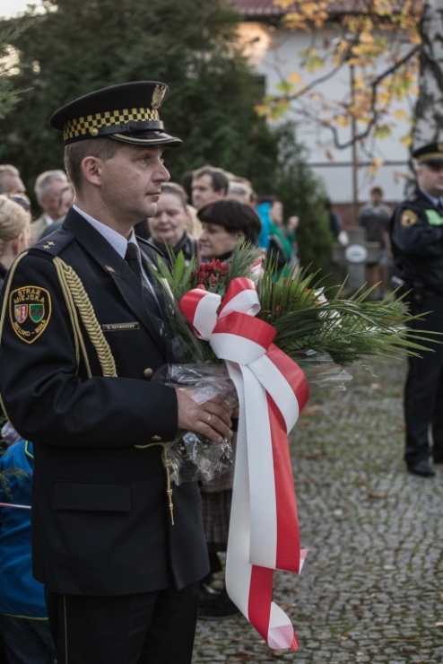 1b855ed78acbc26fa402ee3456c36f