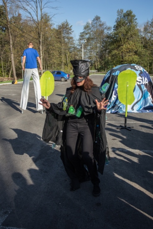 6651fff8c60d53230b161843c2353c