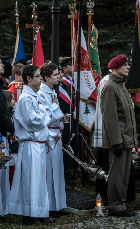 1b855ed78acbc26fa402ee3456c36f