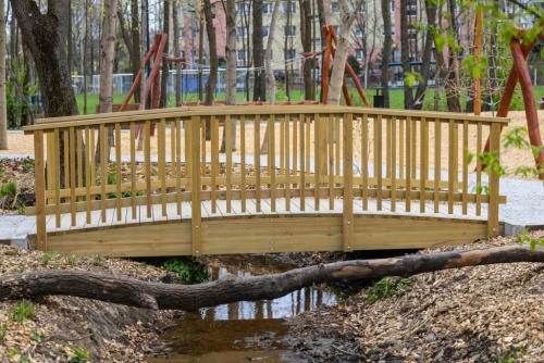 09b222efa6ffe82c8399fb3649743f