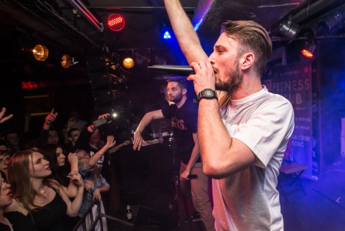 409183744bbc95e363f70dc4b9f894