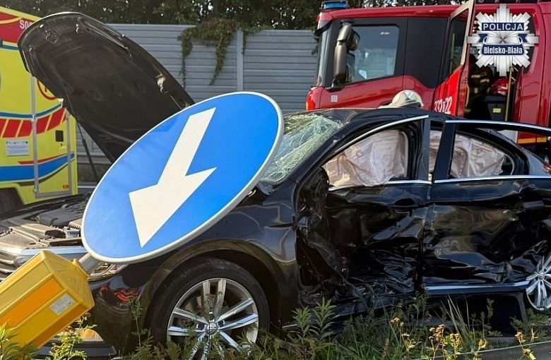 Zignorował czerwone światło. Zderzył się z prawidłowo jadącym kierowcą