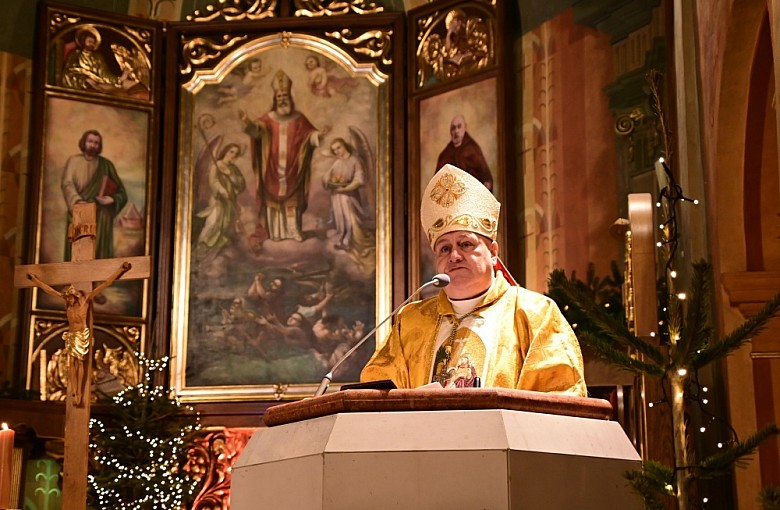 Nie potęga, lecz bliskość. Bożonarodzeniowe przesłanie z bielskiej katedry