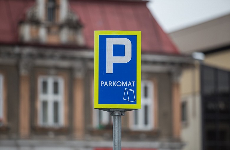 Coraz trudniej o miejsce przy PKP. Nowe ograniczenia w Bielsku-Białej