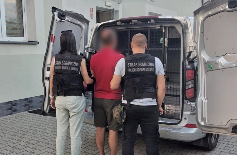 Obywatel Ukrainy po odbyciu kary więzienia opuścił Polskę. Otrzymał 10-letni zakaz wjazdu do państw strefy Schengen