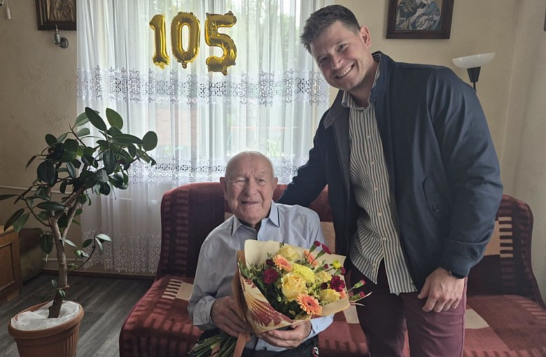 Pan Karol Handzlik z Kóz świętuje 105. urodziny! Wyjątkowy jubileusz