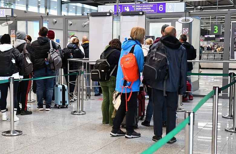 57-latka poszukiwały dwie prokuratury oraz sąd