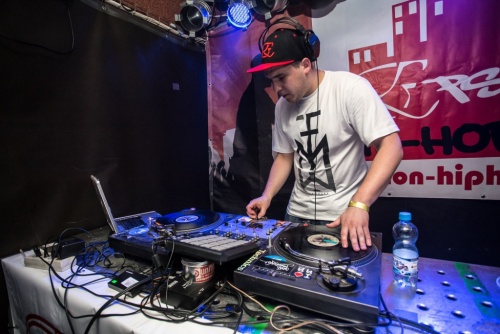 6df79a68c4b70547bb50a5f2eb4757