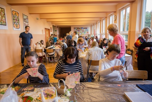 c93ff2344b03a17b47d4c3c44fb5dc