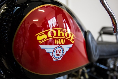 6f586eed7f5562b5680f936930614f