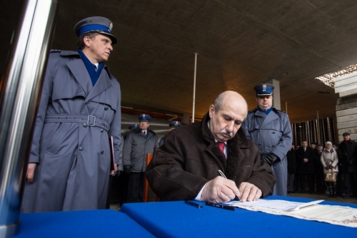 b27dc8244db729feee8d099abc8de1