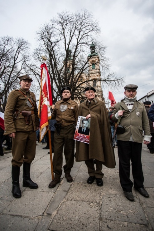 ff2c064b4387d02dc02dbb9d1fdf9e