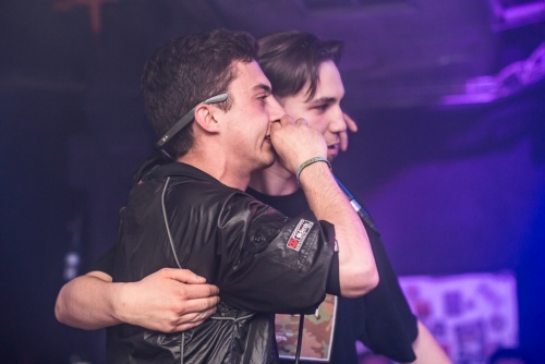 06dd18ab7dc6611afbdac008811158