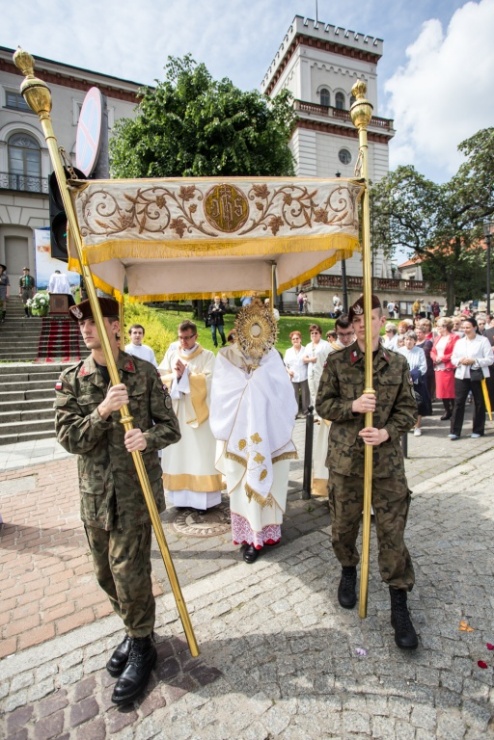 e63f261ae9729d4dc825e1398e37f7