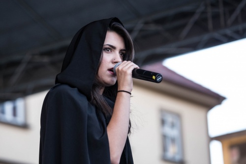 99fae27e894d9e4acb92ecfb537bea