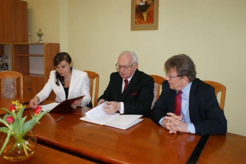 21857412f0f82dba3c778f318ff3b8