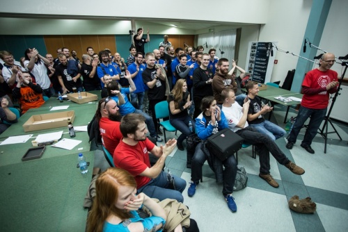 b41e3fd4541fdbdb2fe8147900251b