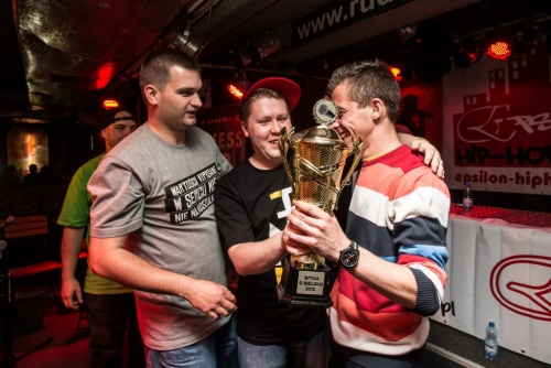 06dd18ab7dc6611afbdac008811158