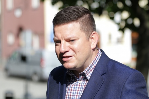 b706aac2c42eb55aadd4a5e3ba98ed