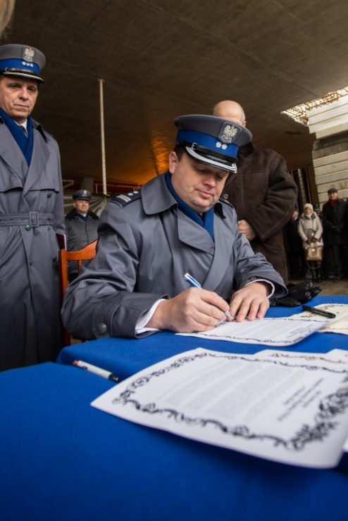 b27dc8244db729feee8d099abc8de1