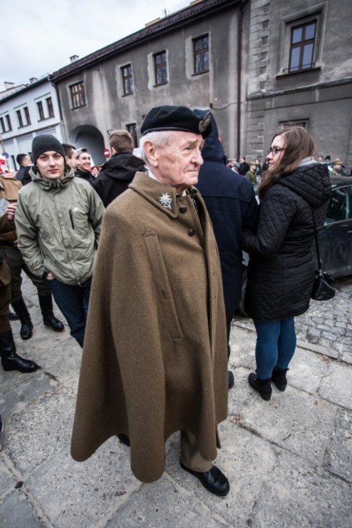 ff2c064b4387d02dc02dbb9d1fdf9e