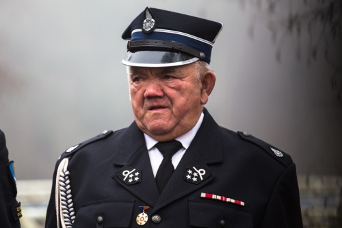 52b1f890c2a39548d3078bb58b44a3