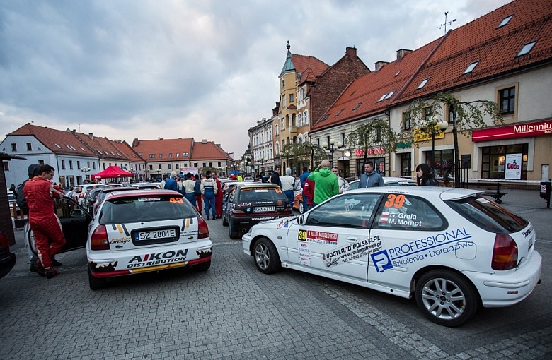 Z młodym kierowcą w drodze po doświadczenie