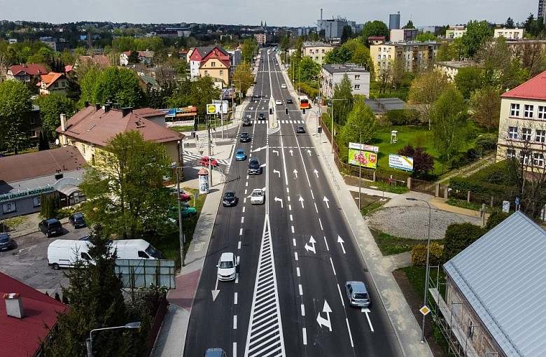 Bielsko-Biała. Ulice Żywiecka i Krakowska z nowym oznakowaniem