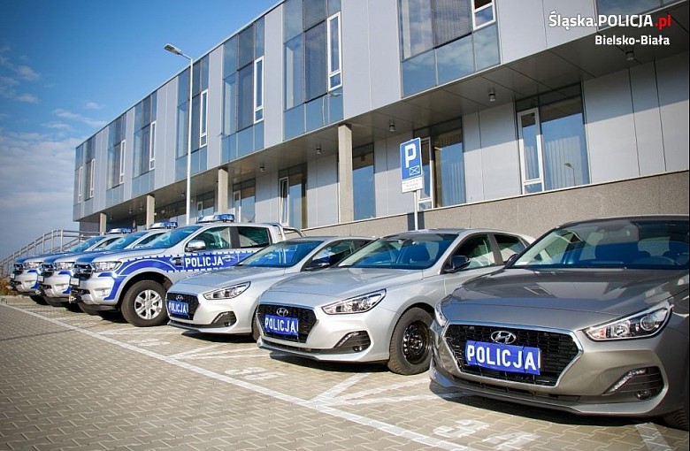 Nowe radiowozy już na pierwszych patrolach