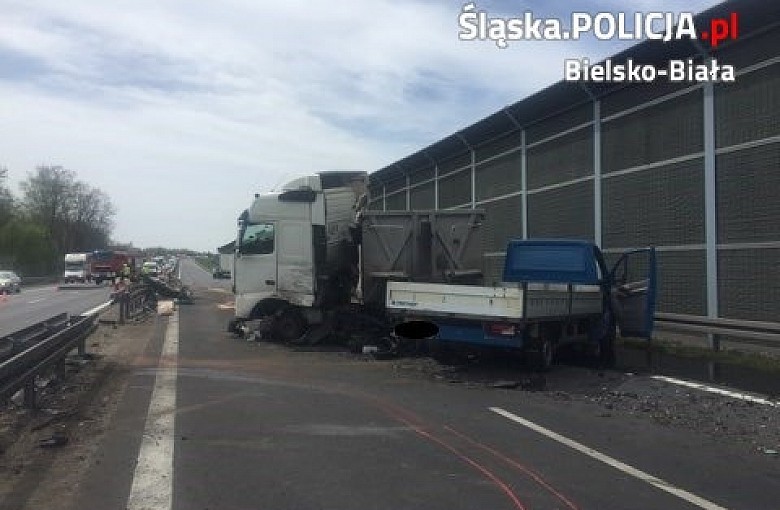 Karambol na drodze S-52 w Jasienicy