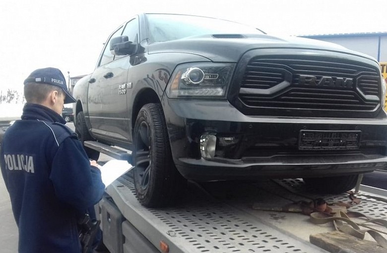 Skradziony pick-up wrócił do właściciela
