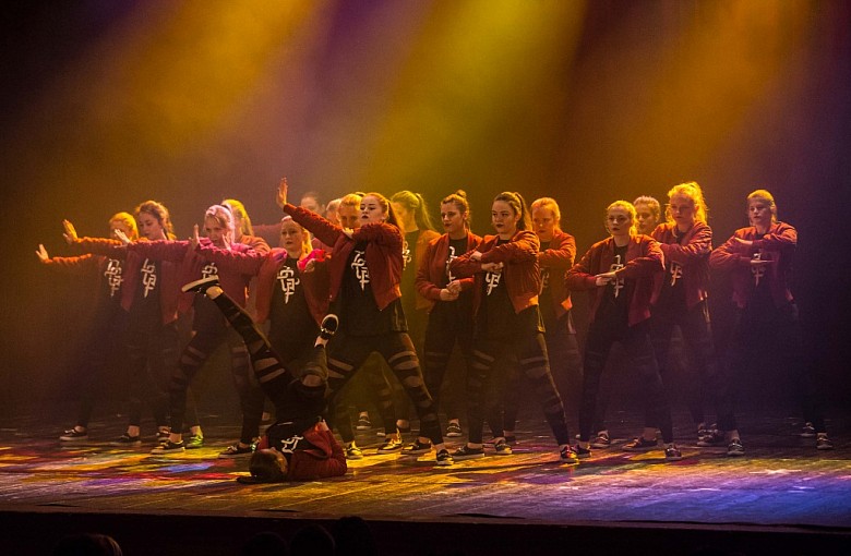 Artystyczna Majówka z Domem Kultury w Wapienicy